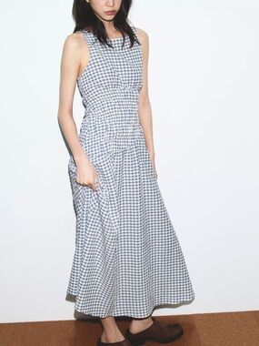 zara two tone knit dress | Dresses | Zara Jeweled Twotoned Pearl fringe